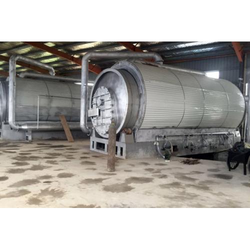 廢舊塑料回收再利用--裂解設(shè)備高溫裂解成燃料